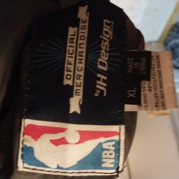 Black and Grey wool Chicago bulls coat w matching hat - Picture 3 of 7